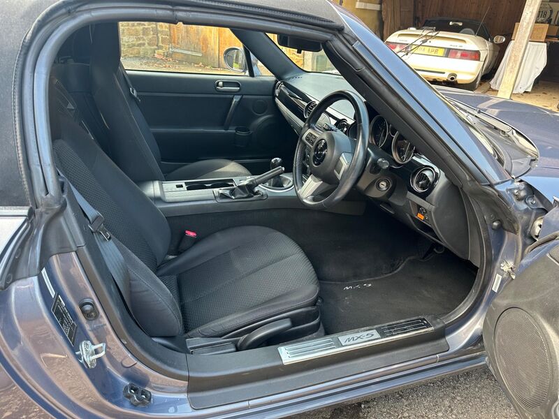 MAZDA MX-5