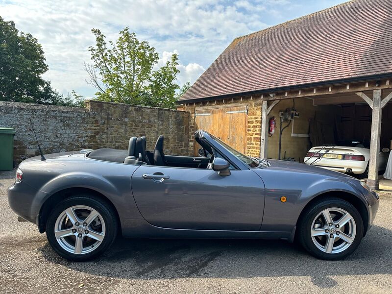 MAZDA MX-5