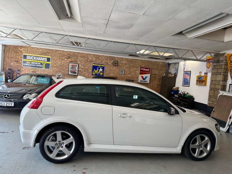 VOLVO C30