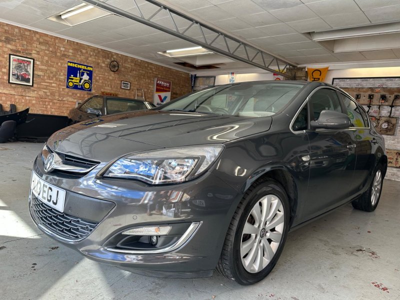 VAUXHALL ASTRA