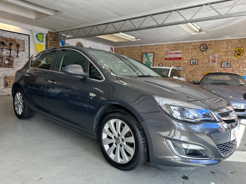 VAUXHALL ASTRA