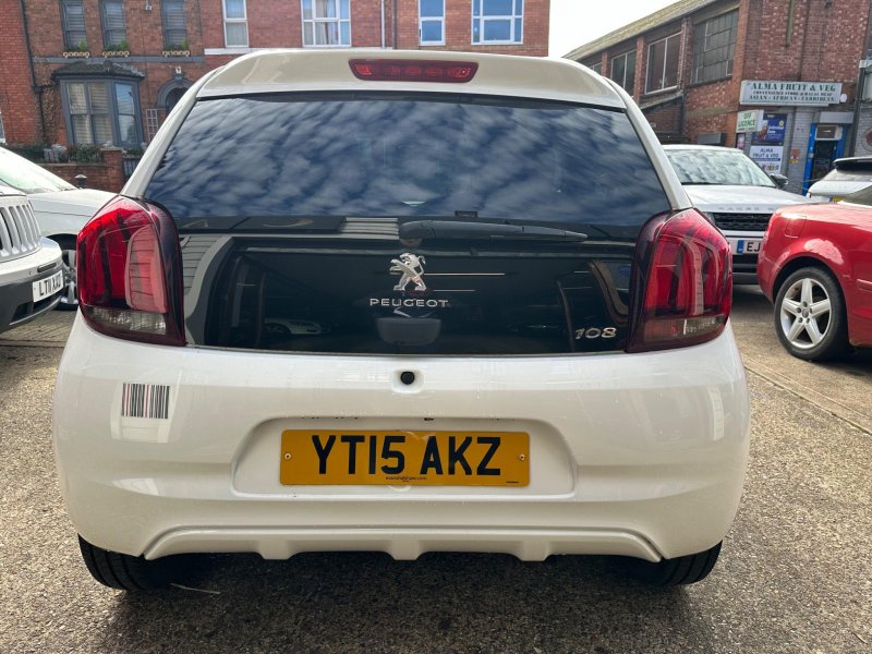 PEUGEOT 108