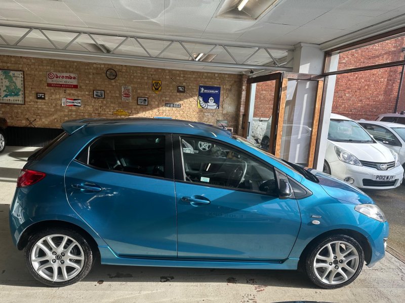 MAZDA MAZDA2