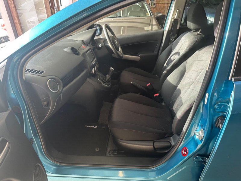 MAZDA MAZDA2
