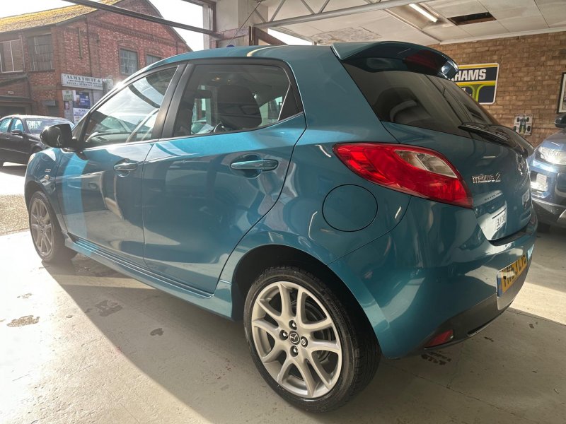 MAZDA MAZDA2
