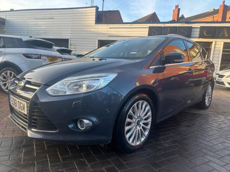 FORD FOCUS