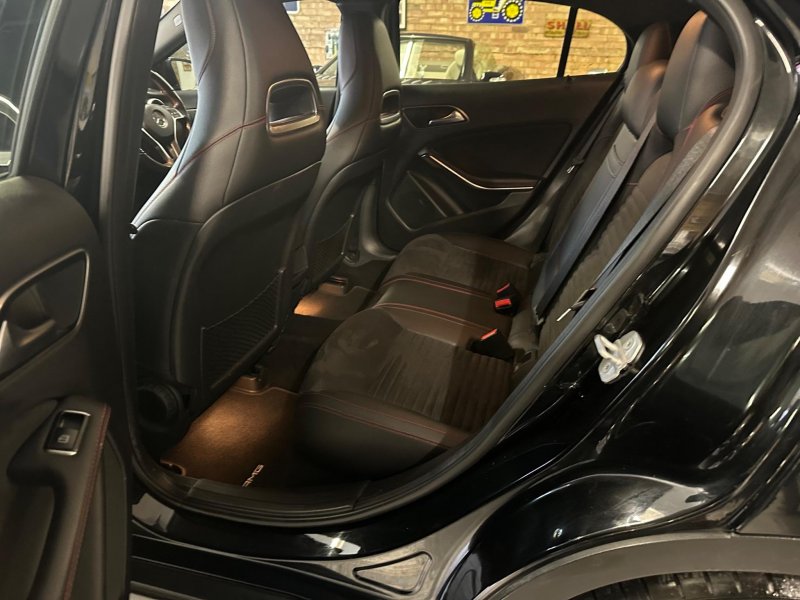 MERCEDES-BENZ GLA CLASS