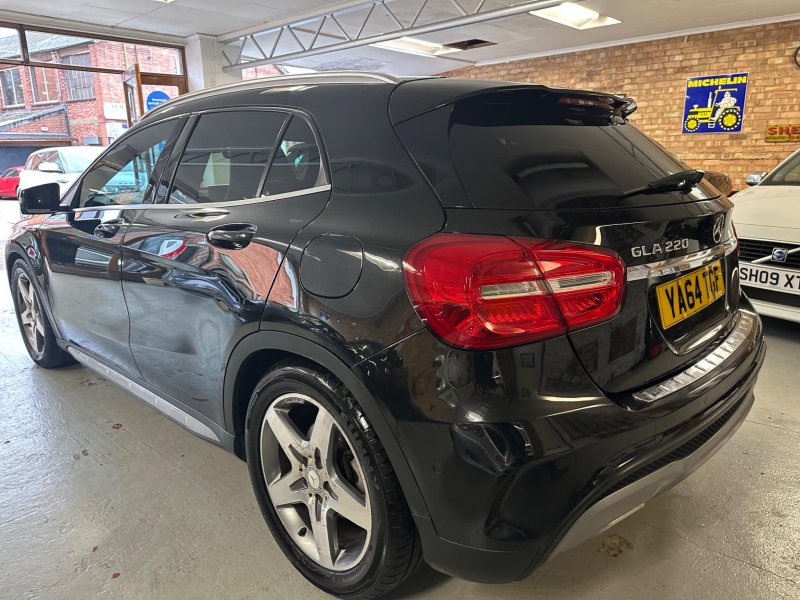 MERCEDES-BENZ GLA CLASS