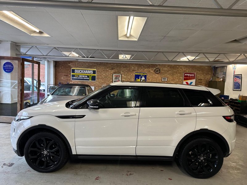 LAND ROVER RANGE ROVER EVOQUE