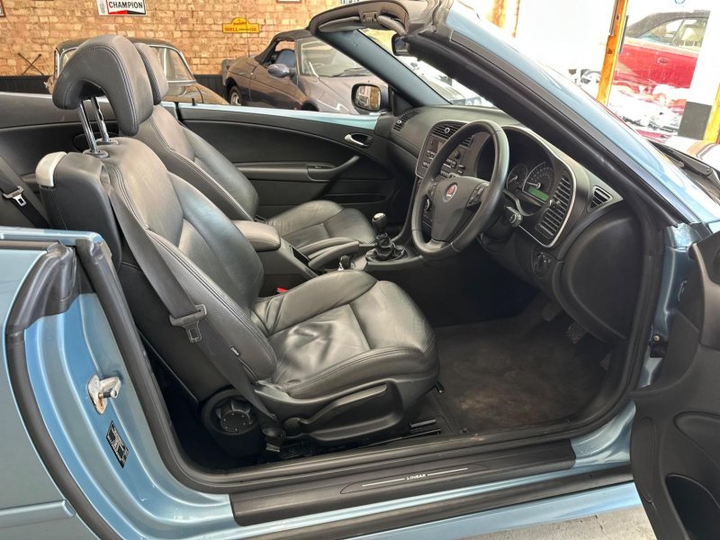 SAAB 9-3