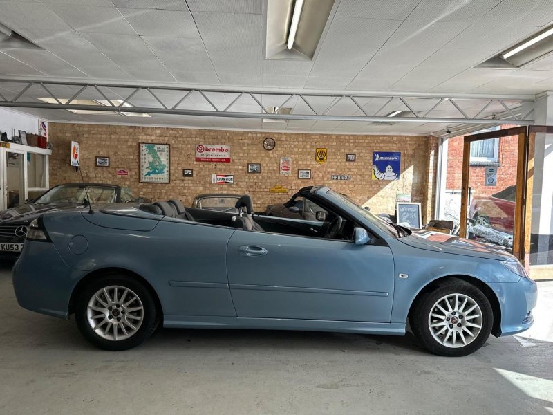 SAAB 9-3