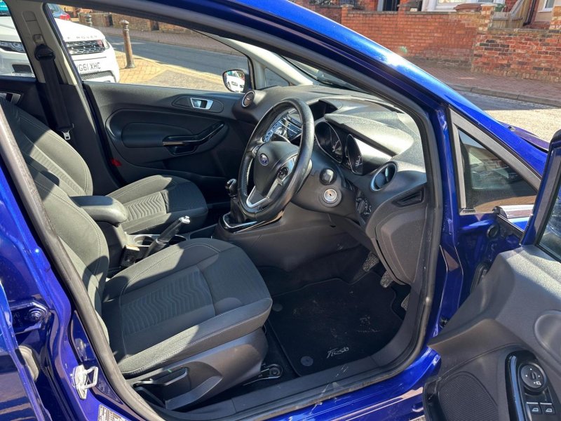 FORD FIESTA