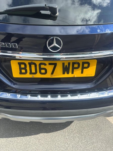 MERCEDES-BENZ